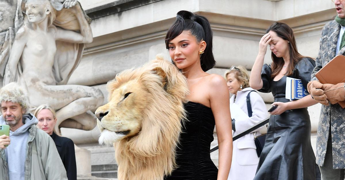 Kylie Jenner Slammed For Lion's Head Gown At Paris Fashion Week