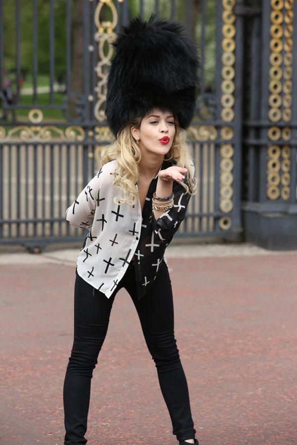 ok_071013_news_rita-ora-hat