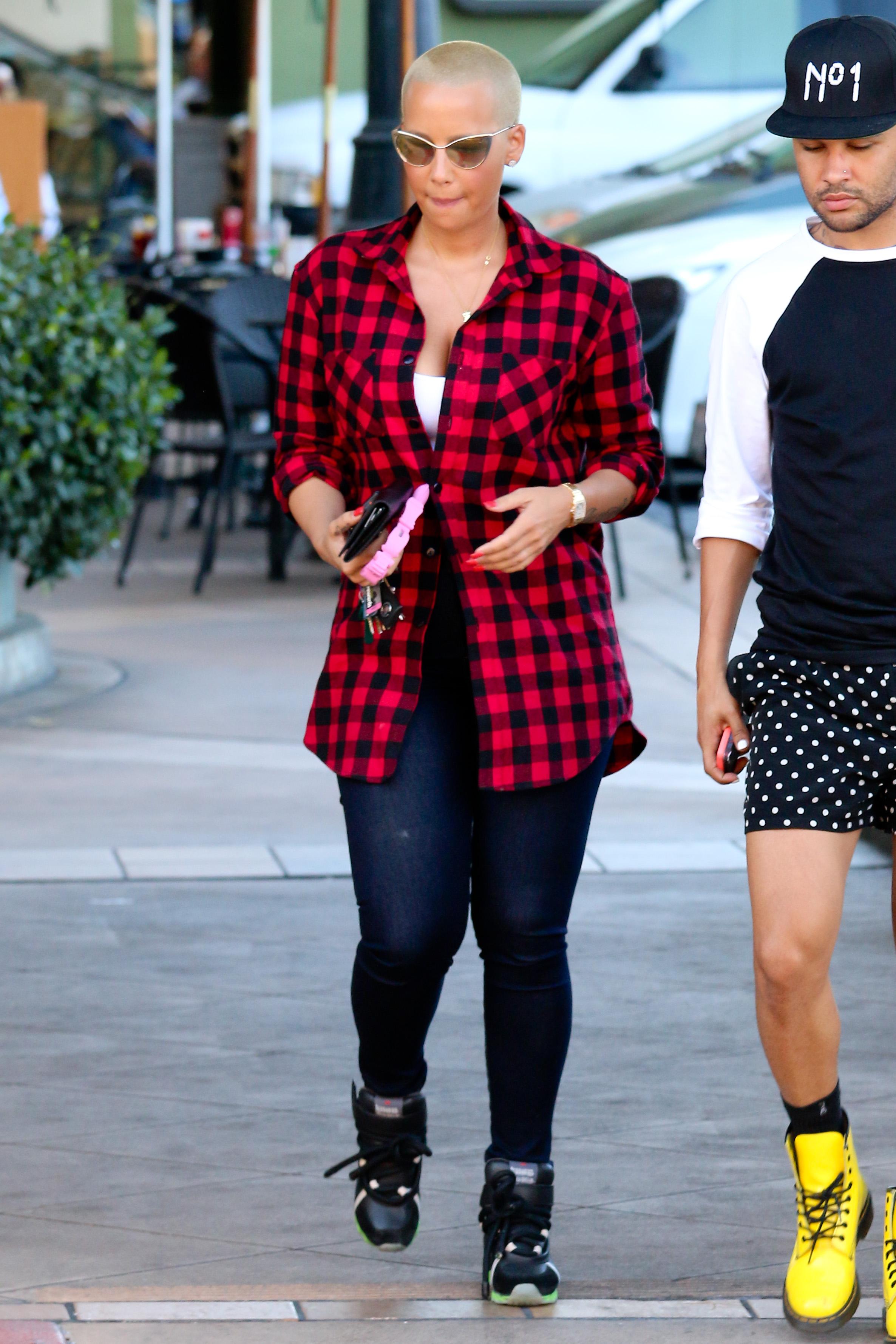 Amber Rose steps out ring less to get her nails done in Studio City, CA