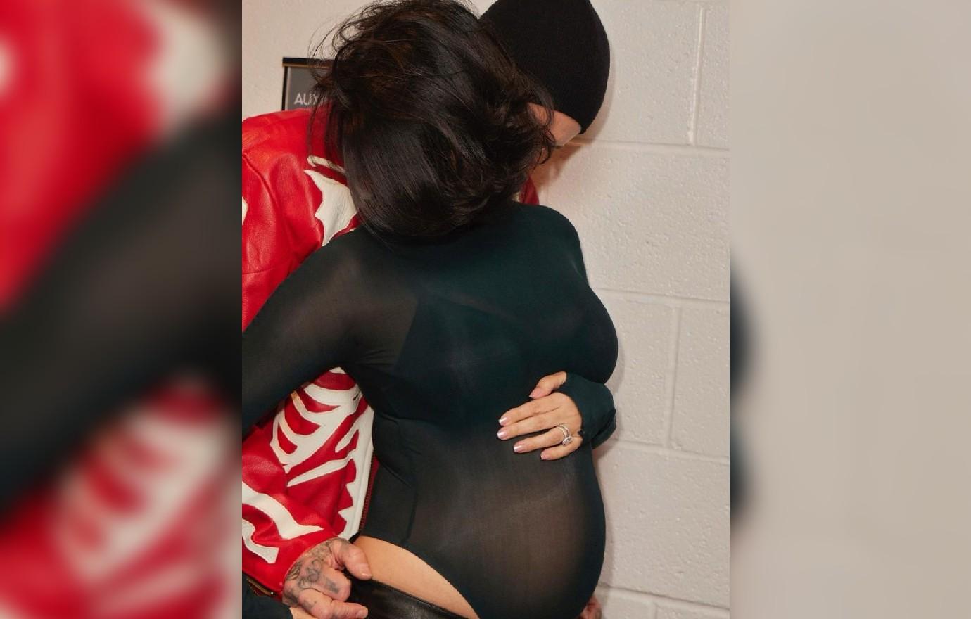 Kourtney Kardashian Focused On Her Pregnancy, Not Drama image