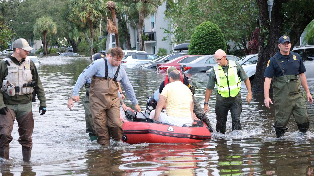 Photo of DeSantis also warned of potential flooding.