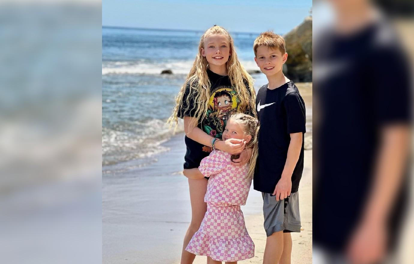 Fans Gush Over Jessica Simpson's 'Gorgeous Family' In Earth Day Snaps