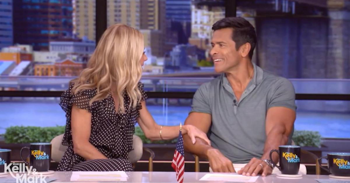 kelly ripa gushes husband mark consuelos fathers day best dad live