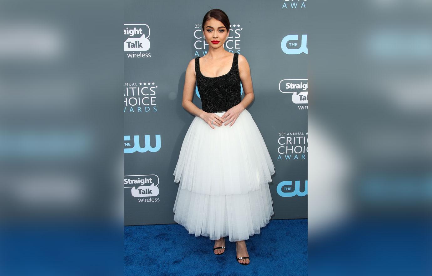 sarah hyland hospitalized swollen face photo 05