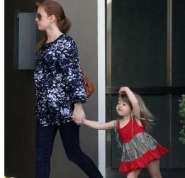 2010__05__10_Fisher_Isla_FP2_050410a 261×300.jpg