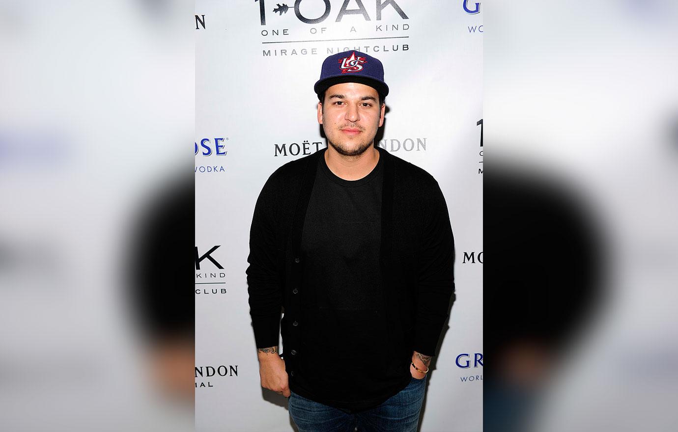 Rob Kardashian Poses On Red Carpet