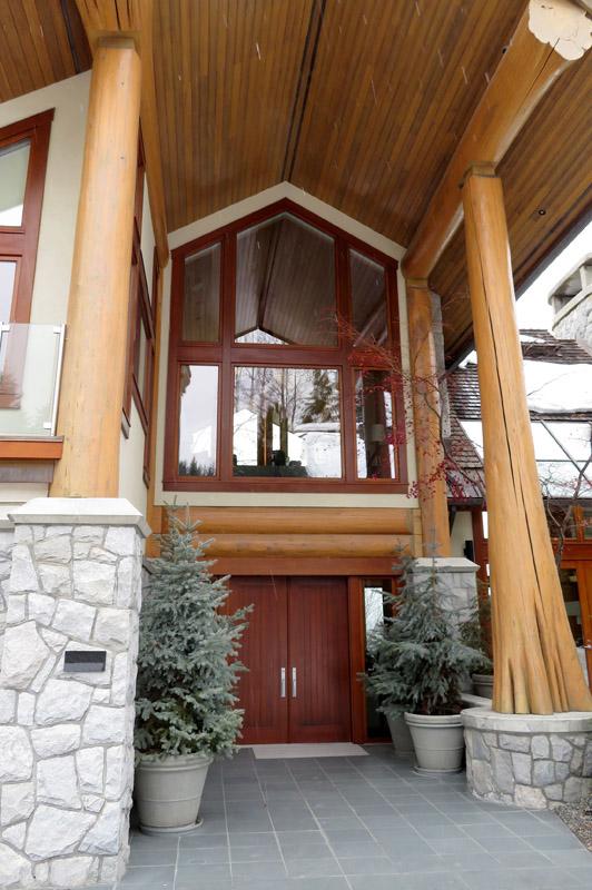 EXCLUSIVE: The Beckhams&#8217; multi million &#8216;ski in ski out&#8217; dream vacation rental in Whistler