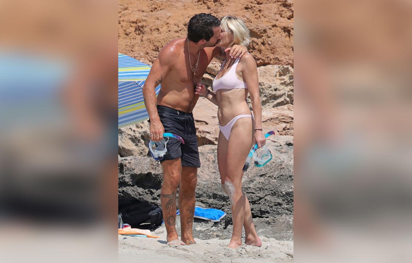 Robin wright clement giraudet pda ibiza honeymoon 1