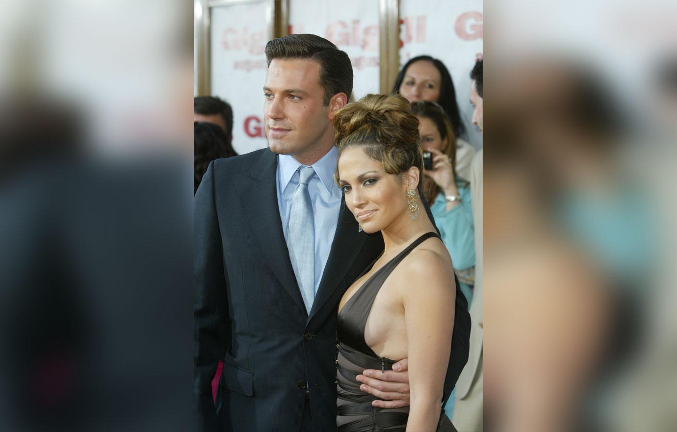 ben affleck girlfriend jennifer lopez and ex jennifer garner plan to spend christmas together