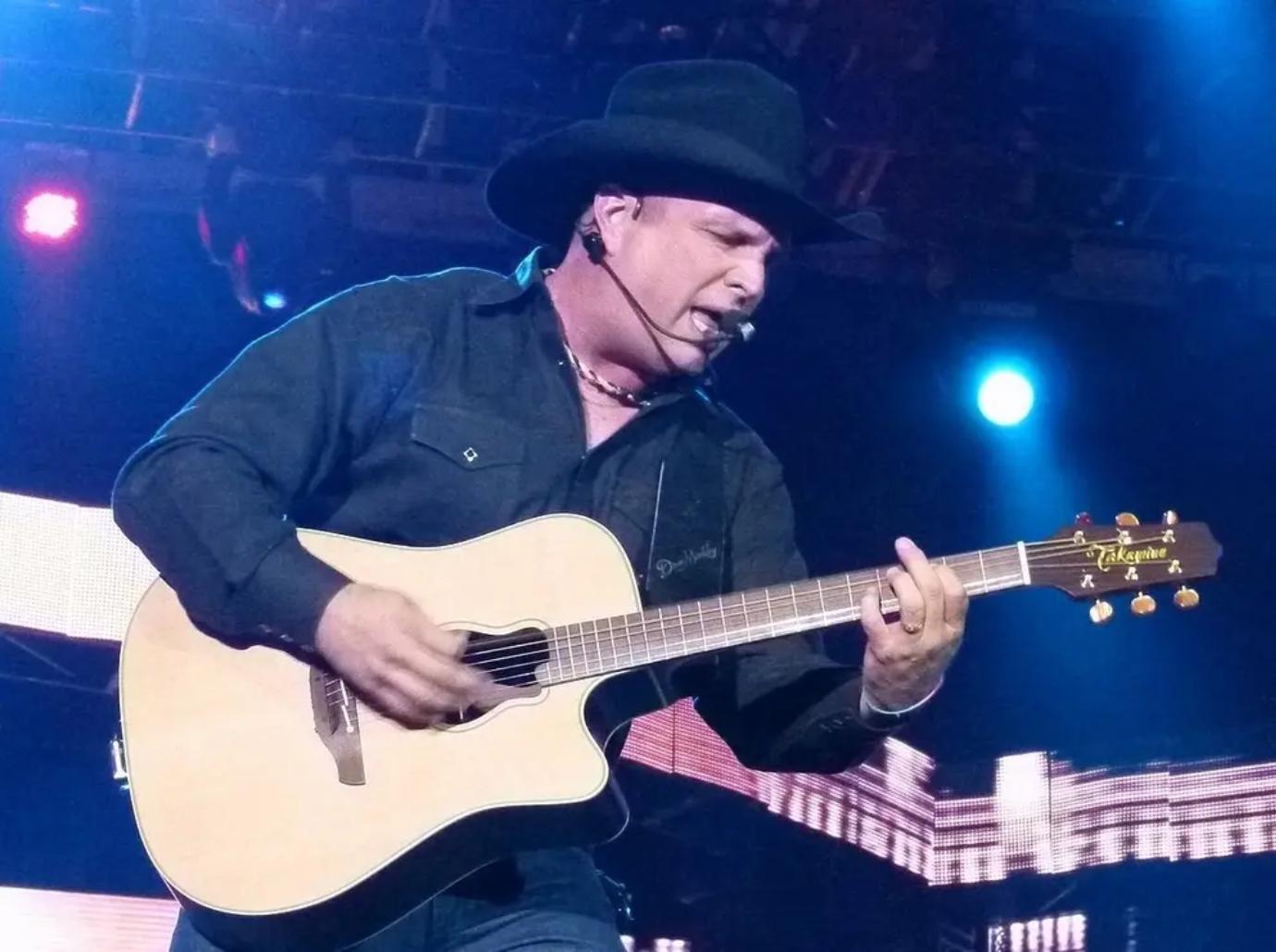 garth brooks accuser believed planned hire murder rape lawsuit