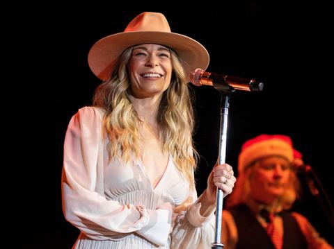 leann rimes minor surgery precancerous cells cervix