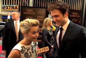 2011__04__Reese_Witherspoon_Robert_Pattinson_April18newsnea 300×202.jpg