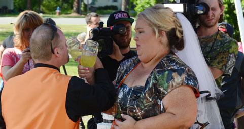 Ok_050613_news_mama june shannon wedding 7_0_ _1.jpg