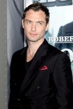 2010__01__wenn5408736 150×225.jpg