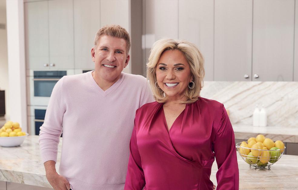 todd julie chrisley go last minute errand shopping