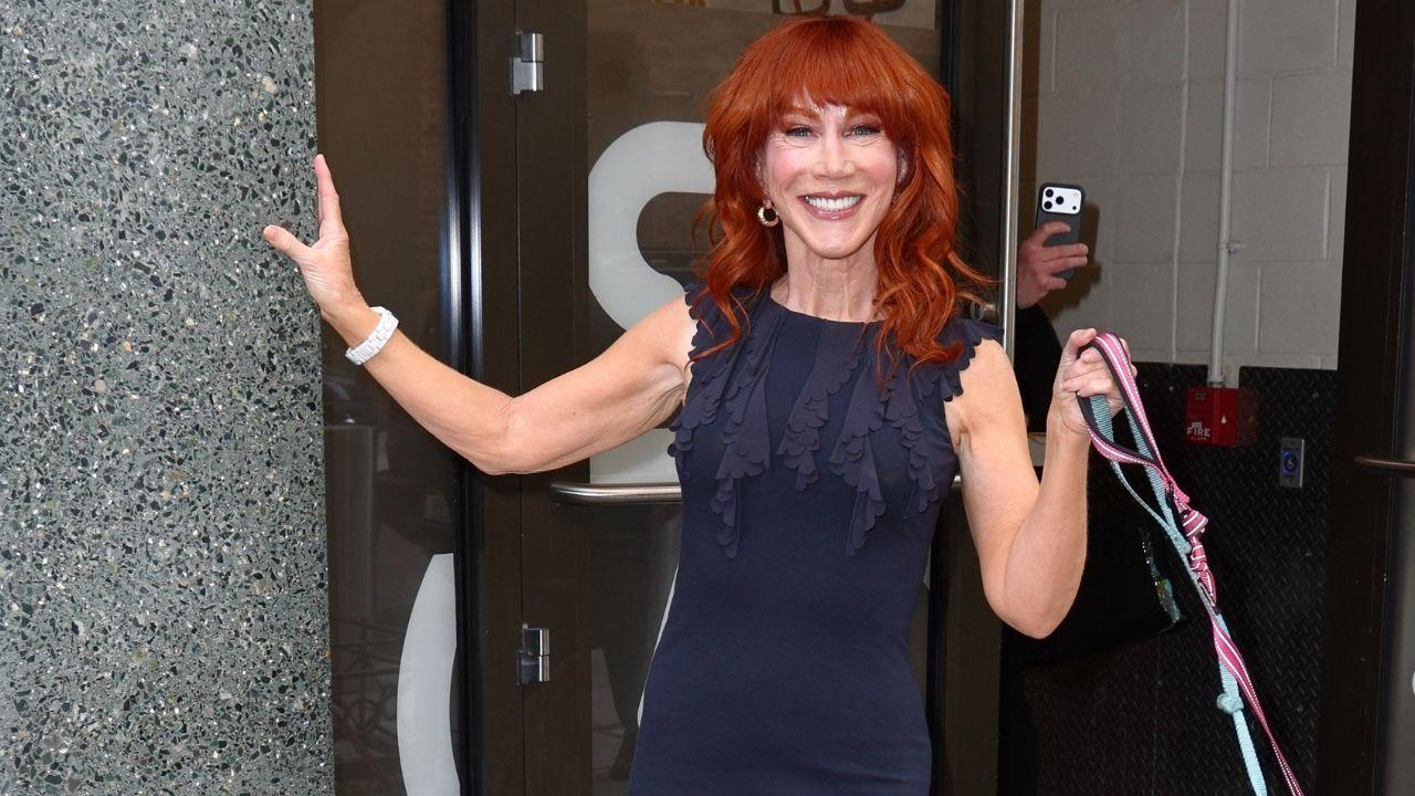 Image of Kathy Griffin publicly called out Rosie O'Donnell after she did not invite her to 'Jimmy Kimmel Live!'