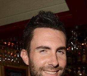 Adam levine june 14 00 m.jpg