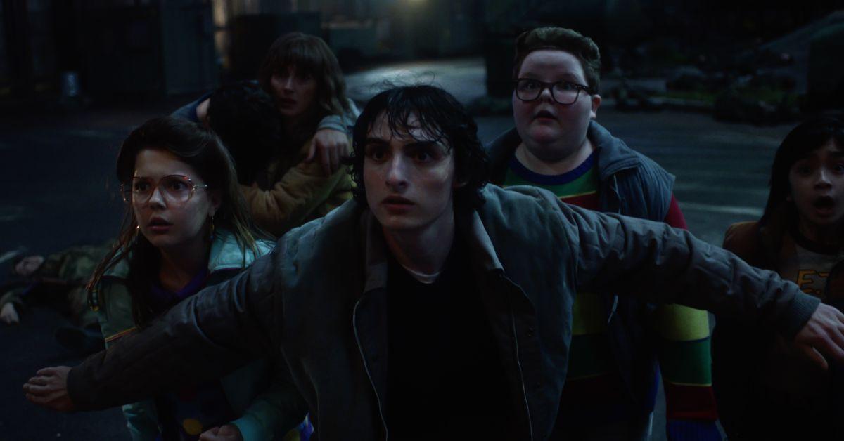 stranger things season  how many episodes