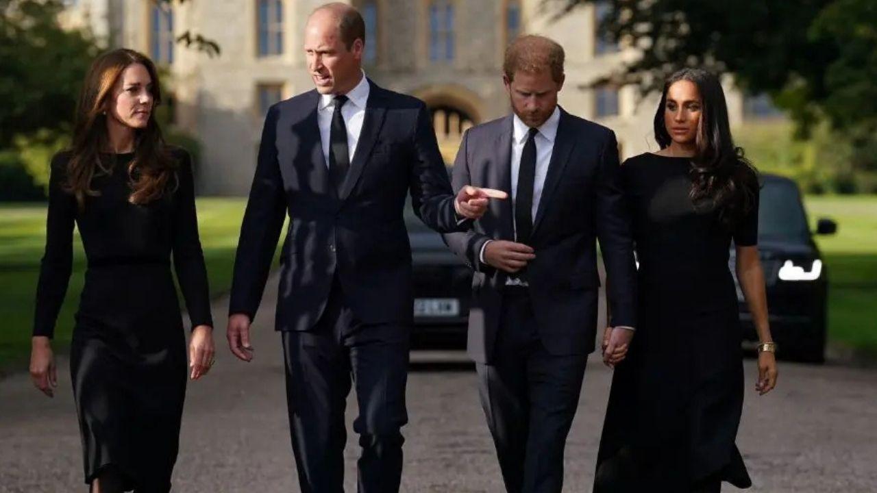 image of royal family