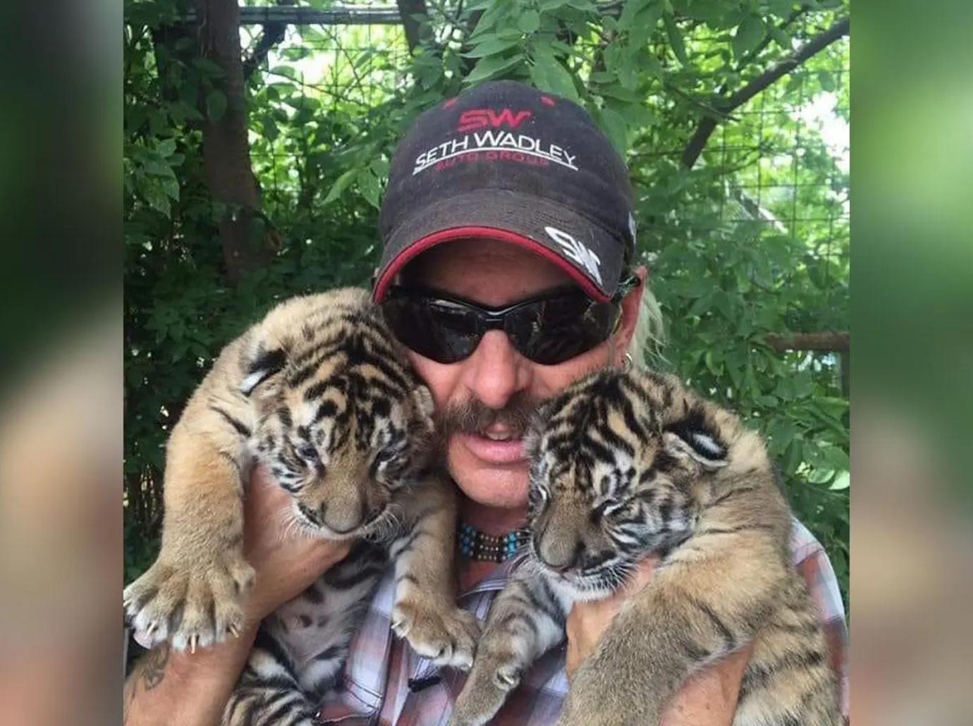 joe exotic expose gross prison conditions rats scabies early release