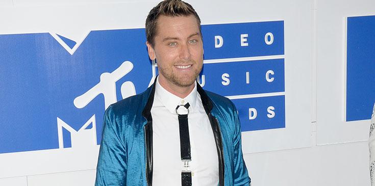 Lance bass plays kardashian butt game 2