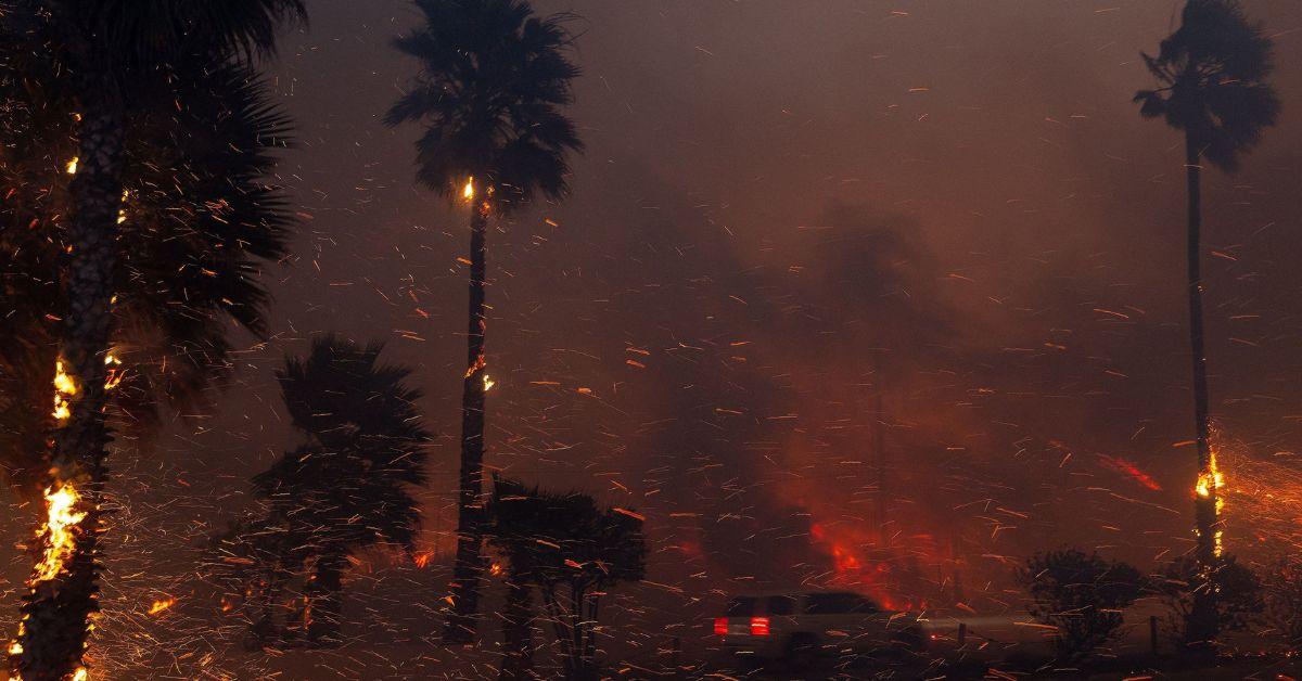 hydrants down firefighters running out water wildfires los angeles