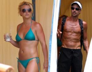 2010__08__Britney_Jason_Aug30_87m 300×234.jpg