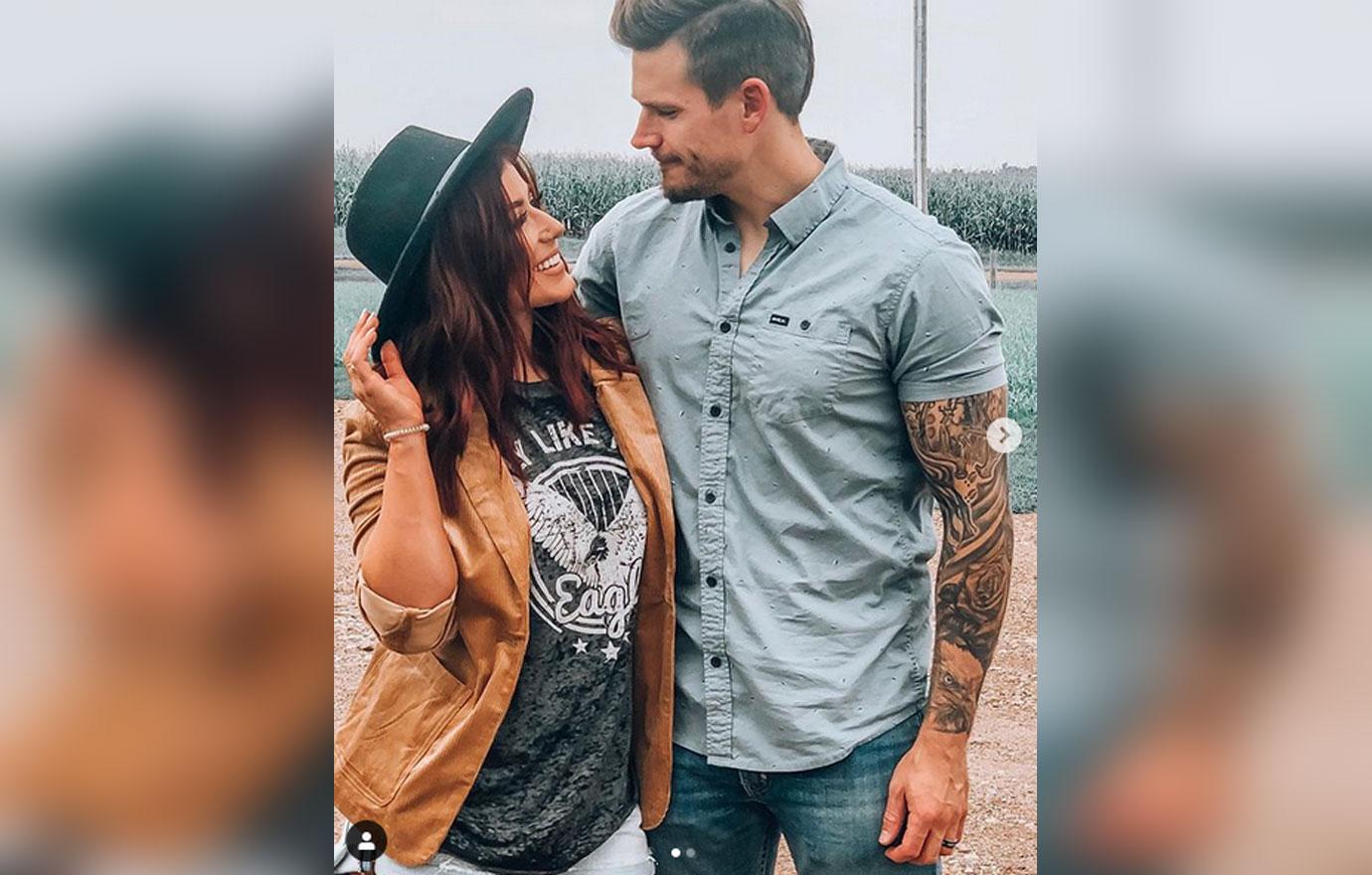 chelsea-houska-instagram-husband-cole-deboer-honors-family-sweet-way-photo