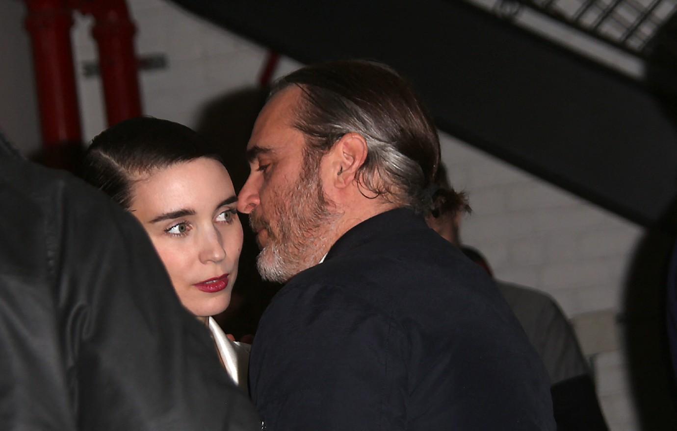 joaquin phoenix rooney mara sparks marriage rumors his wife