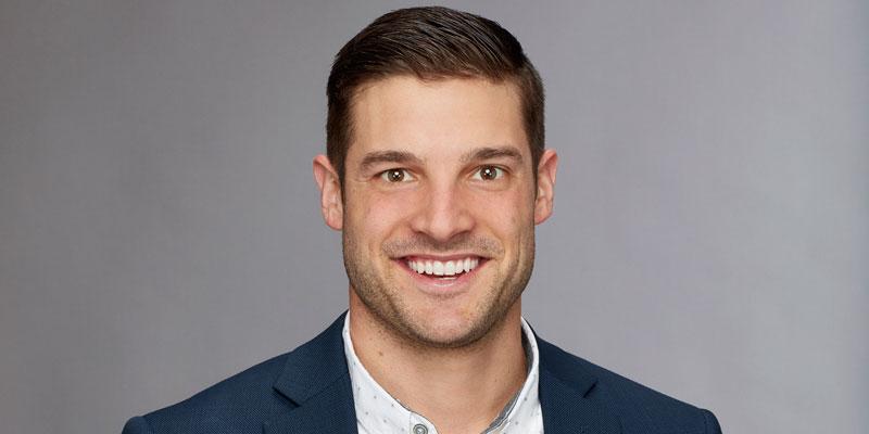 bachelorette contestant garrett yrigoyen apologizes offensive nstagram likes pp