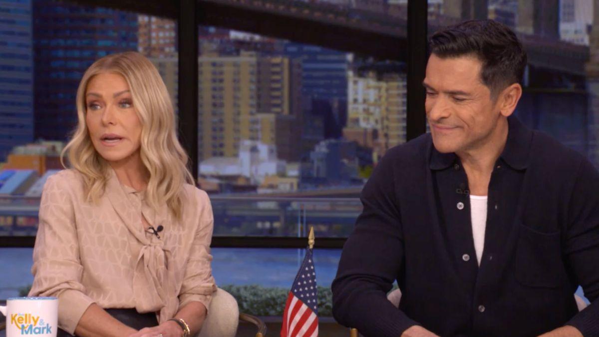 Photo of Kelly Ripa and Mark Consuelos.