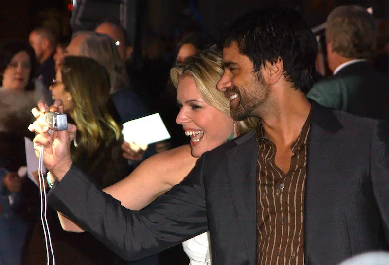 john stamos wasnt trying badmouth ex wife rebecca romijn memoir