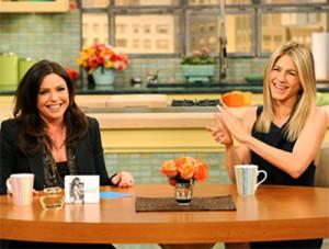 2011__02__Rachel_Ray_Jennifer_Aniston_Feb15news 300×227.jpg