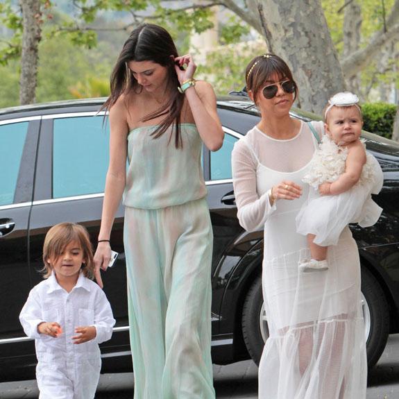//kendall_jenner_net_worth_earnings_stack_