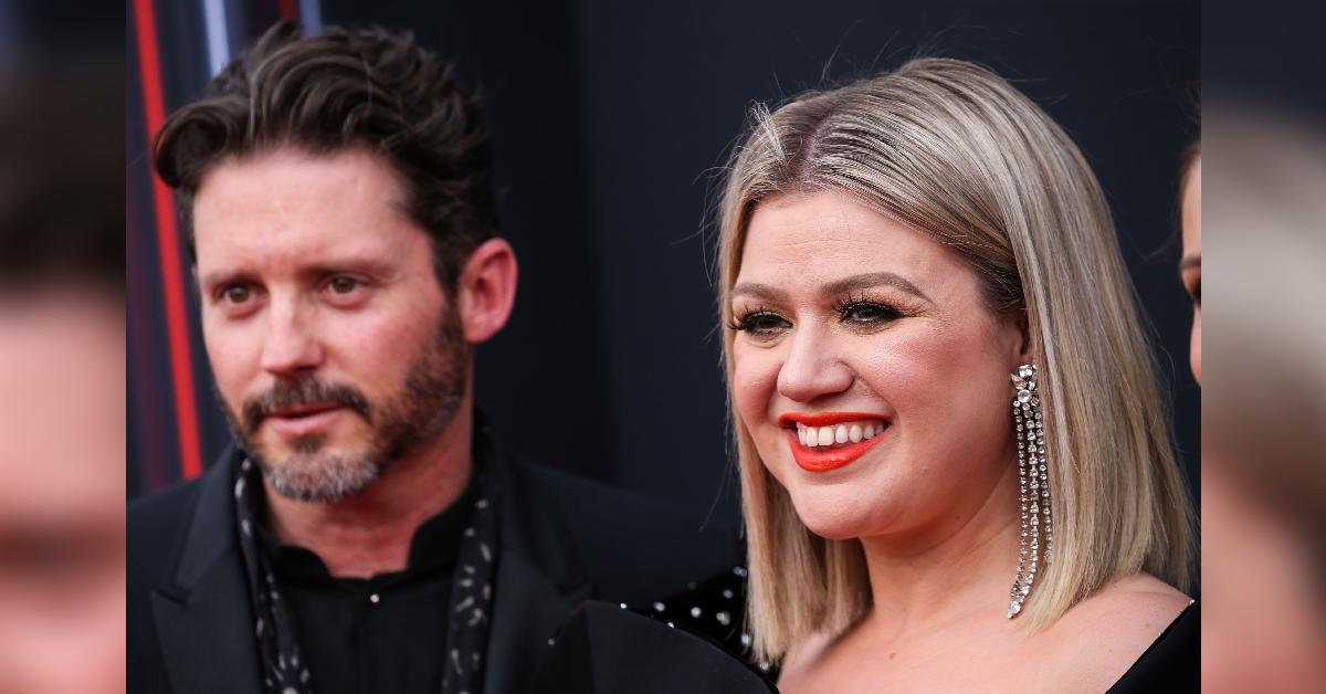 kelly clarkson to kick ex husband brandon blackstock off montana ranch as judge rules her sole owner