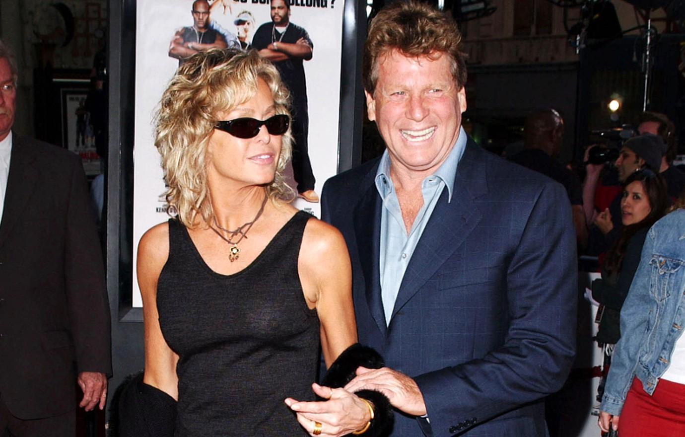 ryan oneal desperate reunite farrah fawcett before dying