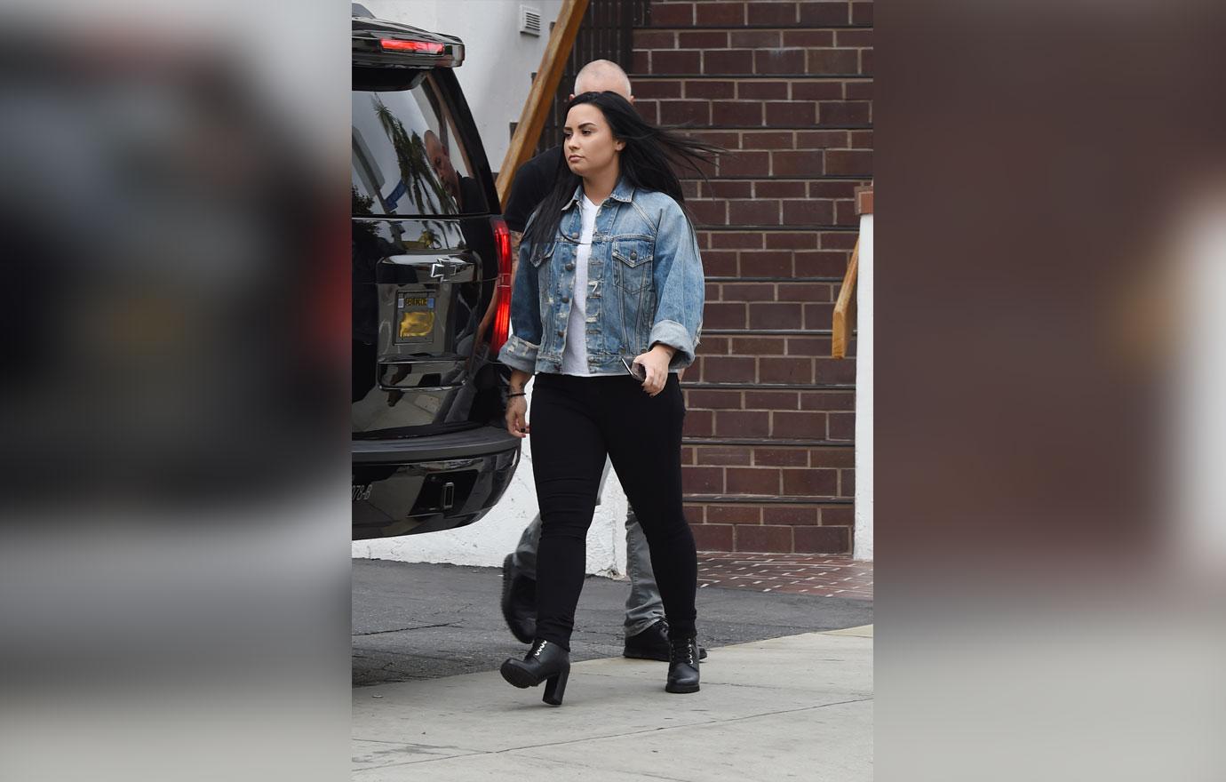 Demi Lovato Baby Bump