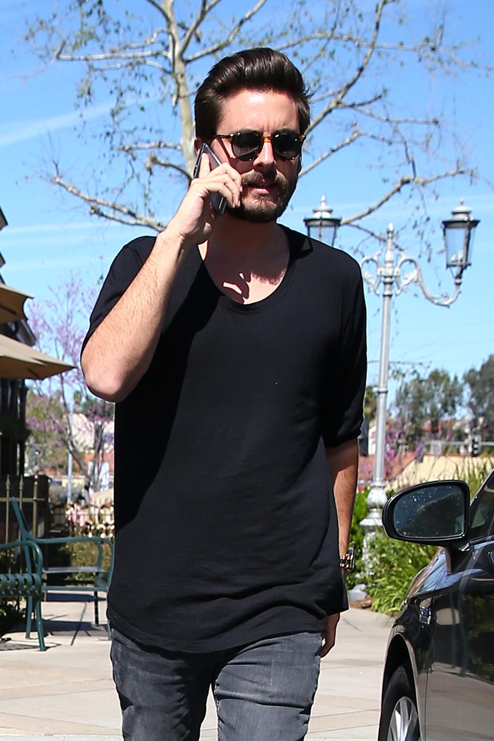 *EXCLUSIVE* Kourtney Kardashian and Scott Disick seem a bit distant at lunch