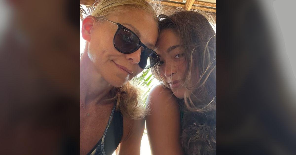 lola consuelos explains why closer kelly ripa in college