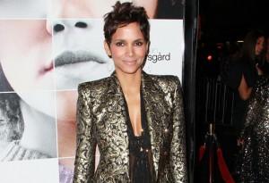 2010__12__3742_Frankie_Alice_Dec1a 300×205.jpg