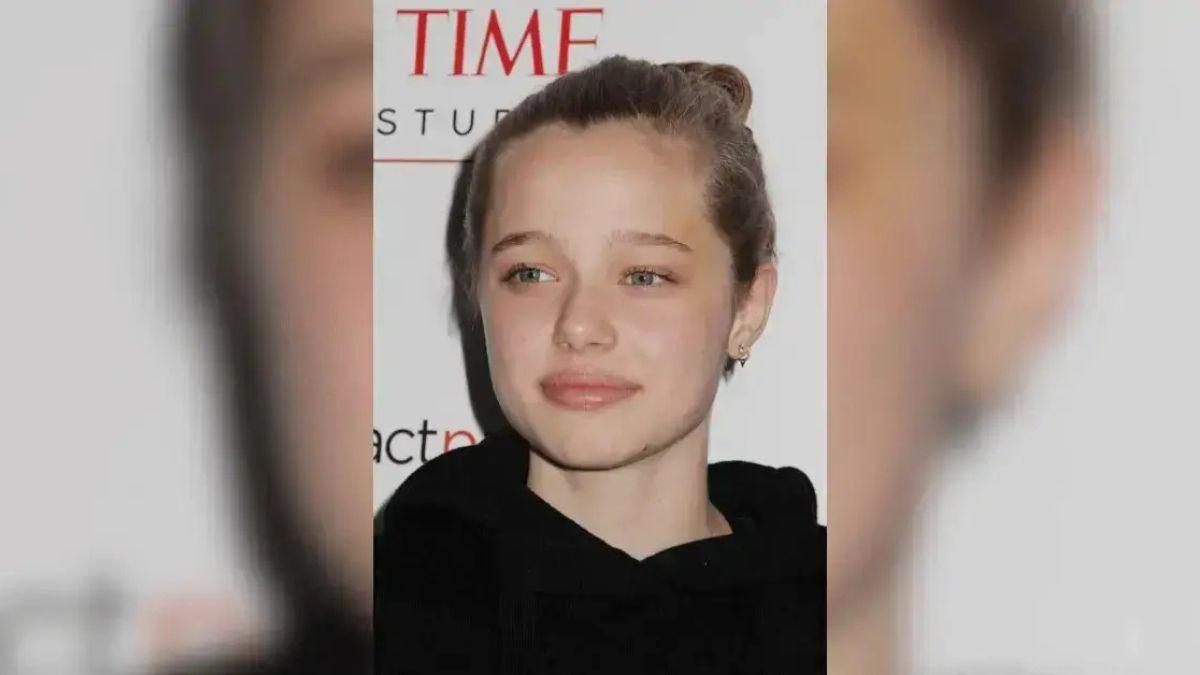 Photo of Shiloh Jolie rocked a dark hair shade and lip piercing for the outing. 