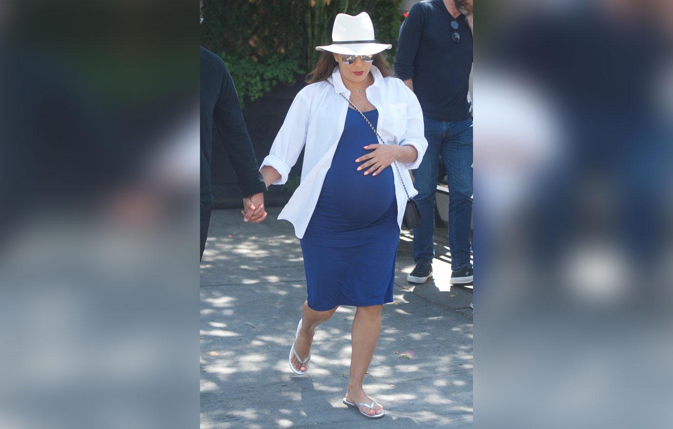 eva longoria pregnant blue dress and hat