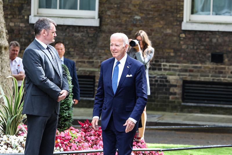 joe biden birthday mocked cake