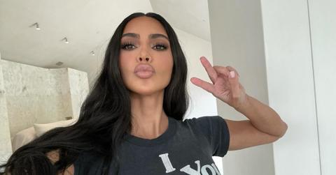 kim kardashian accused editing family christmas photos