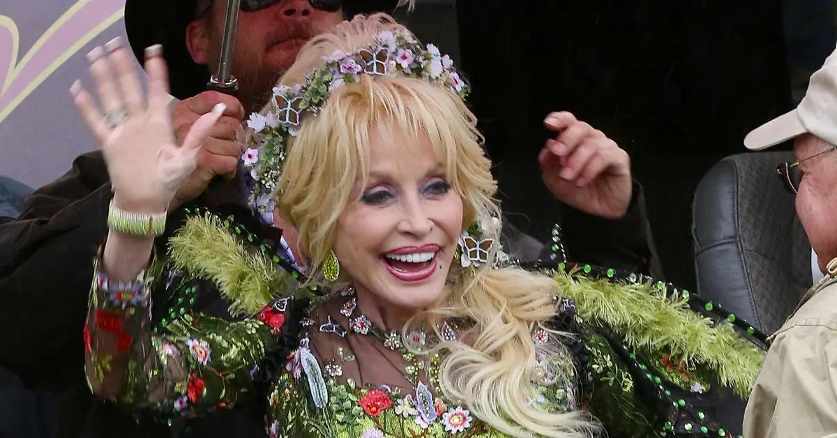 dolly parton husband carl dean dead  married nearly  years