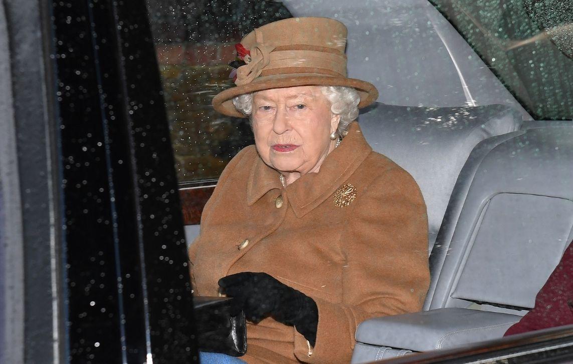 queen elizabeth ii not going against government prince harry security bid