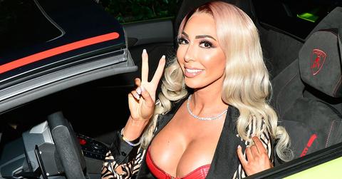 Farrah Abraham green wig sitting In Car + farrah abraham cbd line