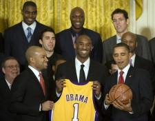 2010__01__barack_obama_lakers_JAN.25news 225×176.jpg