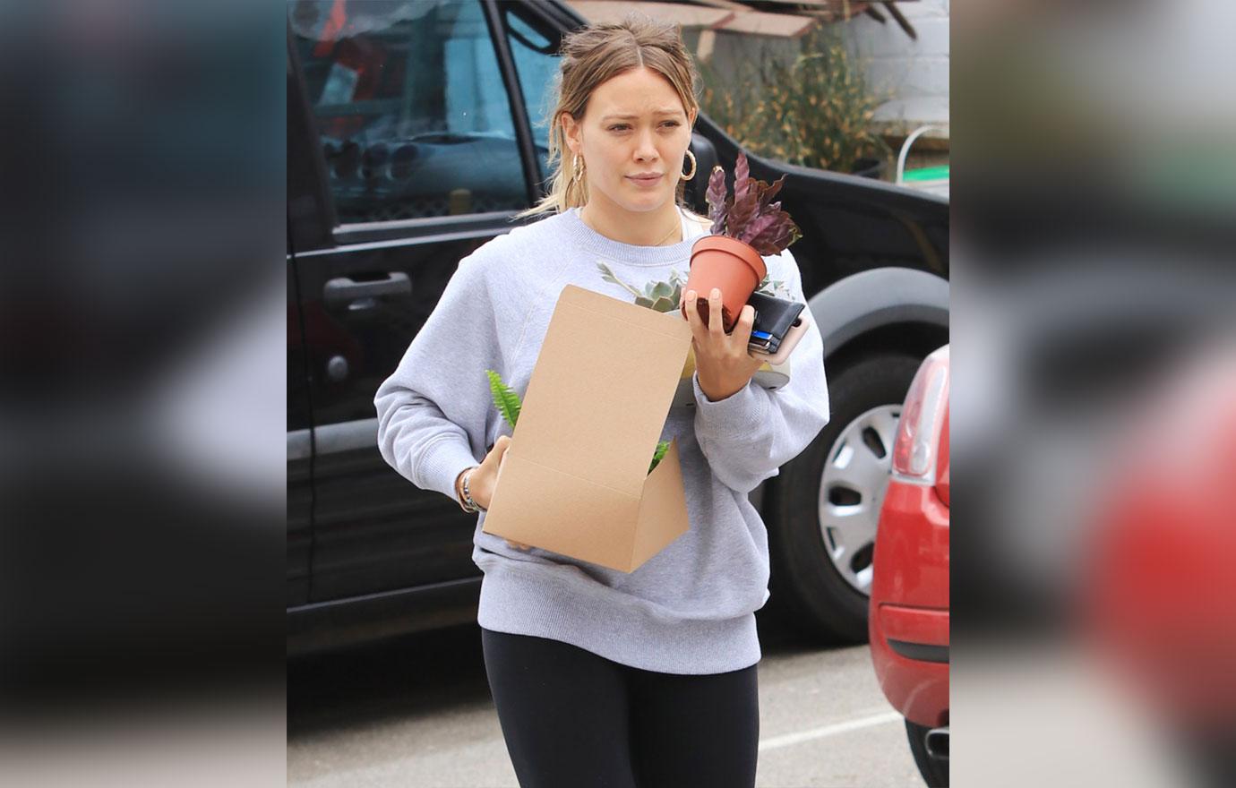 Pregnant hilary duff east sushi triggers insta moms 6