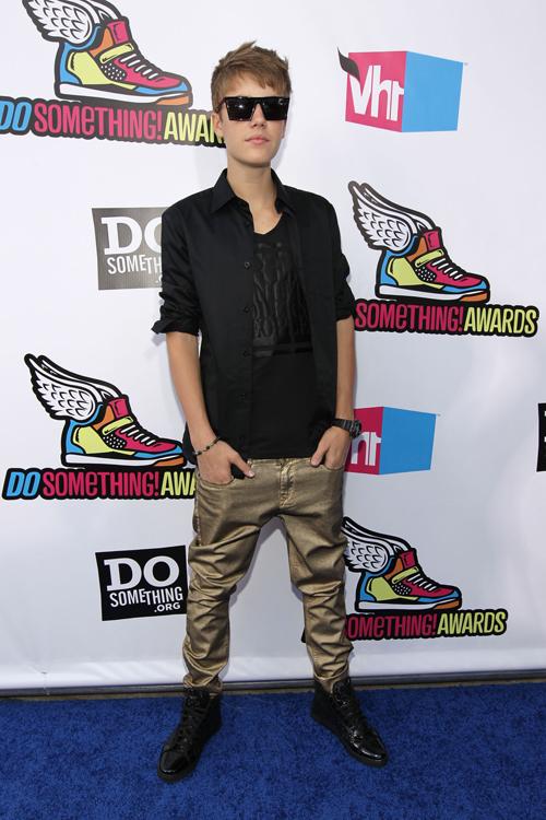 2011__08__Justin Bieber Aug15 383_ _1.jpg